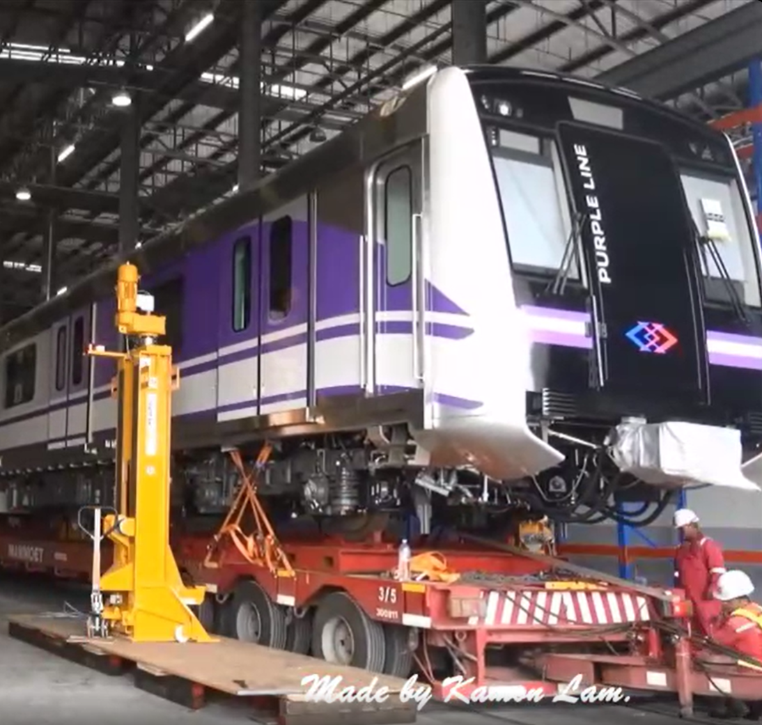 This executive summary for the MRTA Purple Line Project, section Bang Yai to Bang Sue